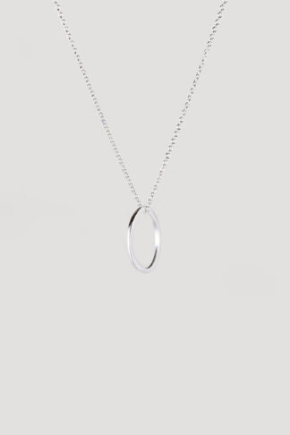 Ethical & sustainable bridal Infinity necklace in recycled matte silver