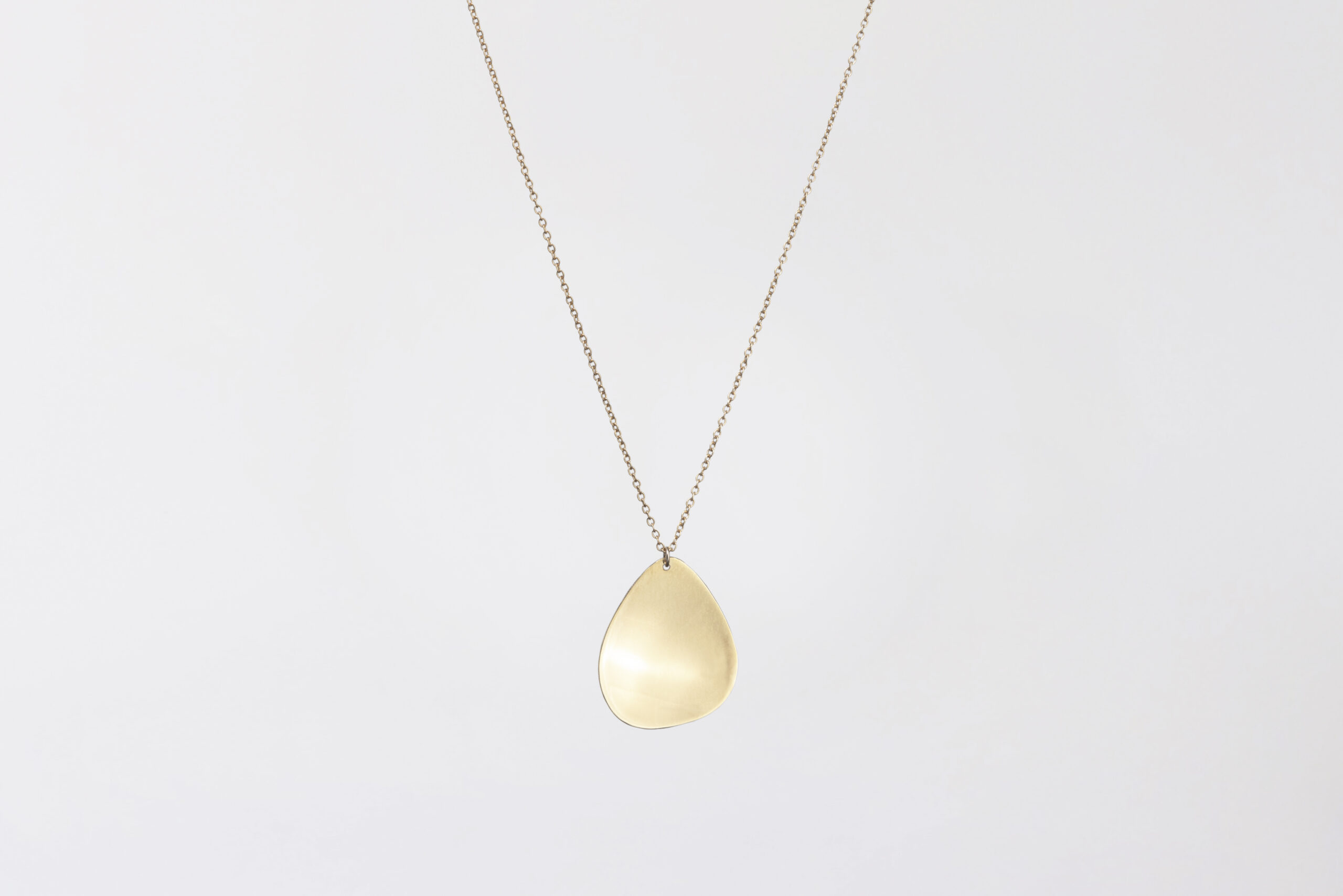 Sustainable ethical bridal Singö necklace with matte 14K gold plating