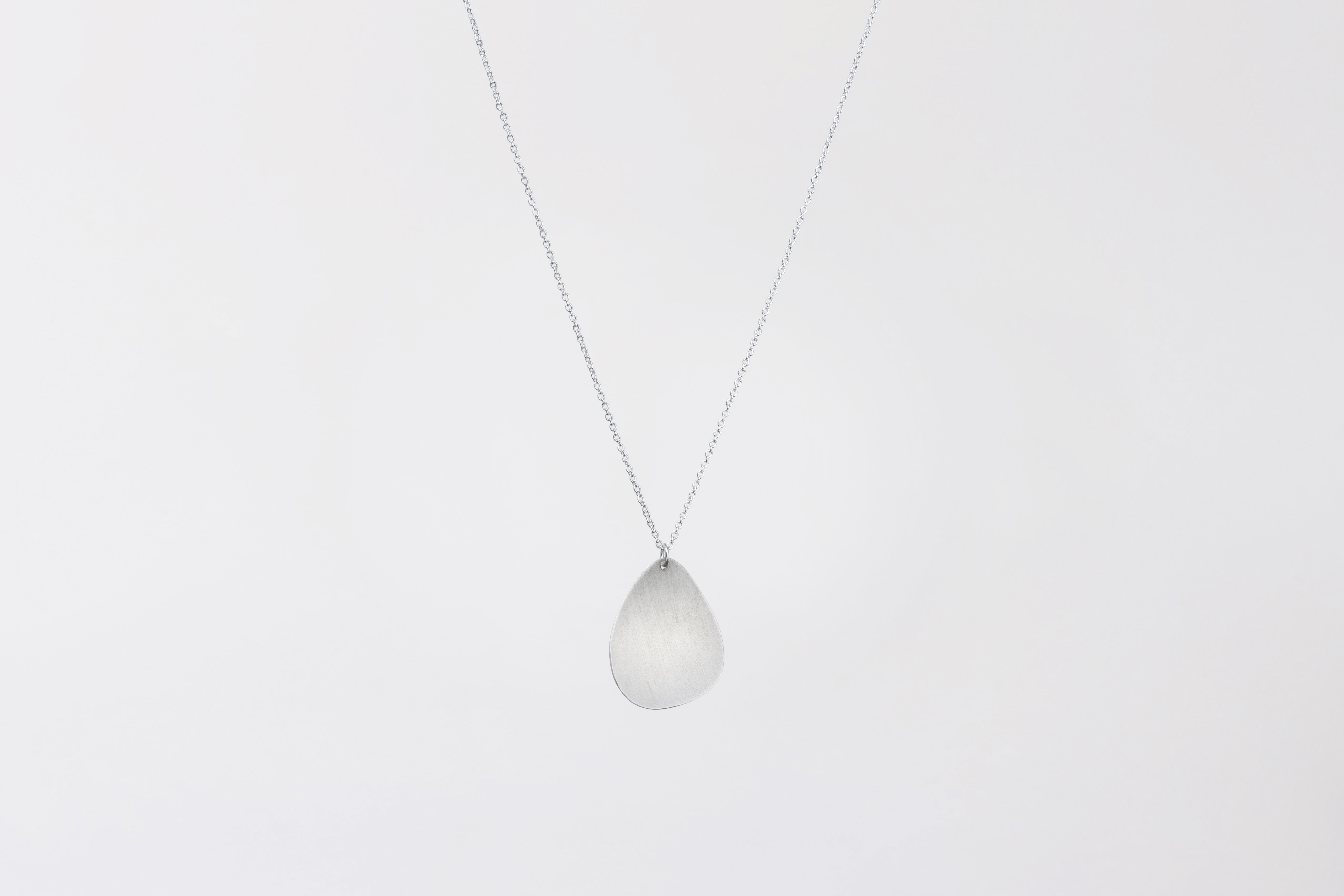 Sustainable ethical bridal Singö necklace in matte recycled silver