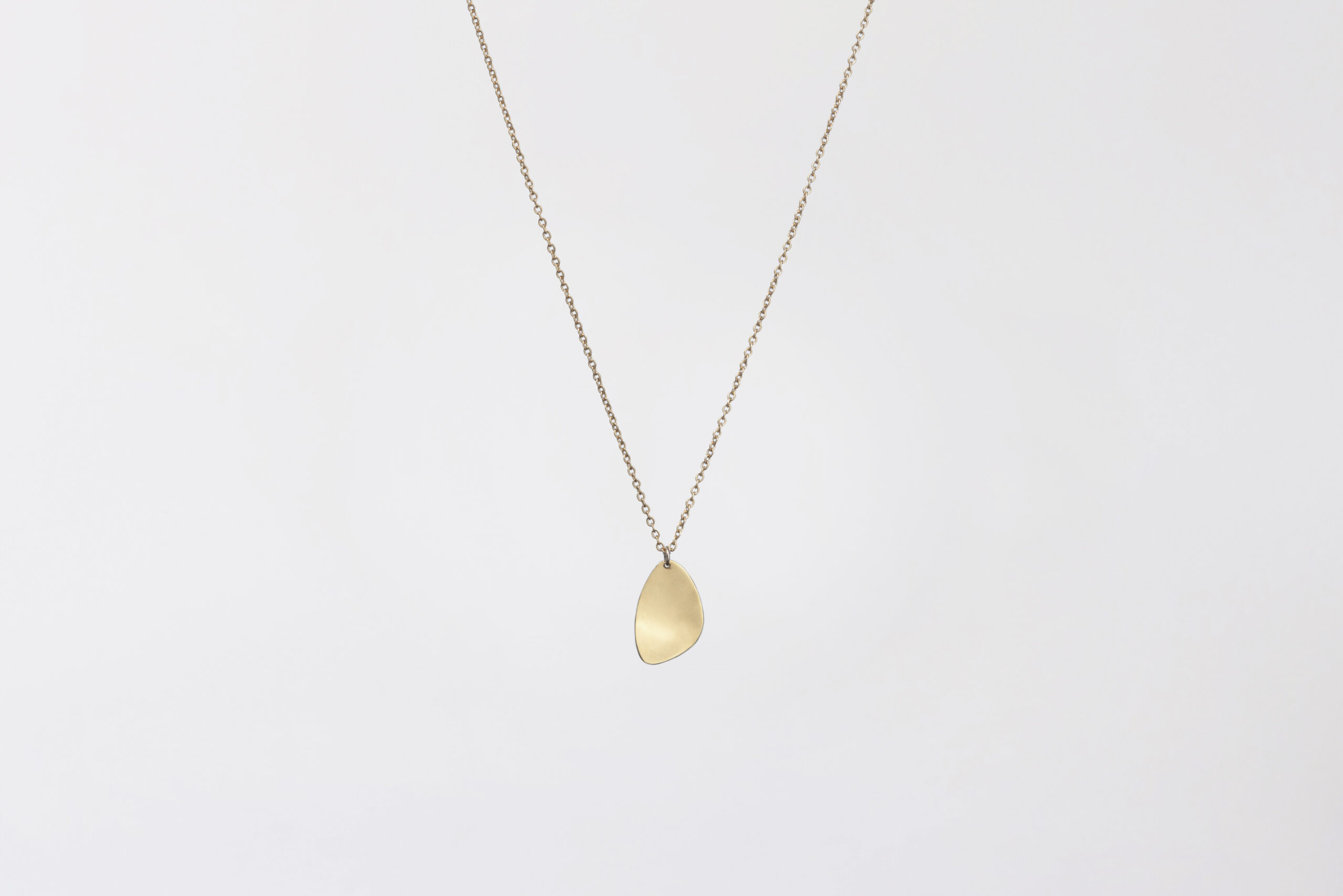 Ethical sustainable Singö necklace with matte 14K gold plating Ethical sustainable Singö necklace with matte 14K gold plating