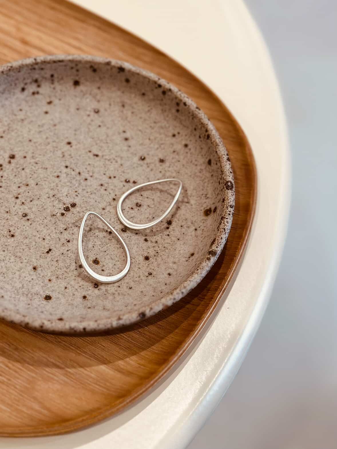 Meander drop earrings 2