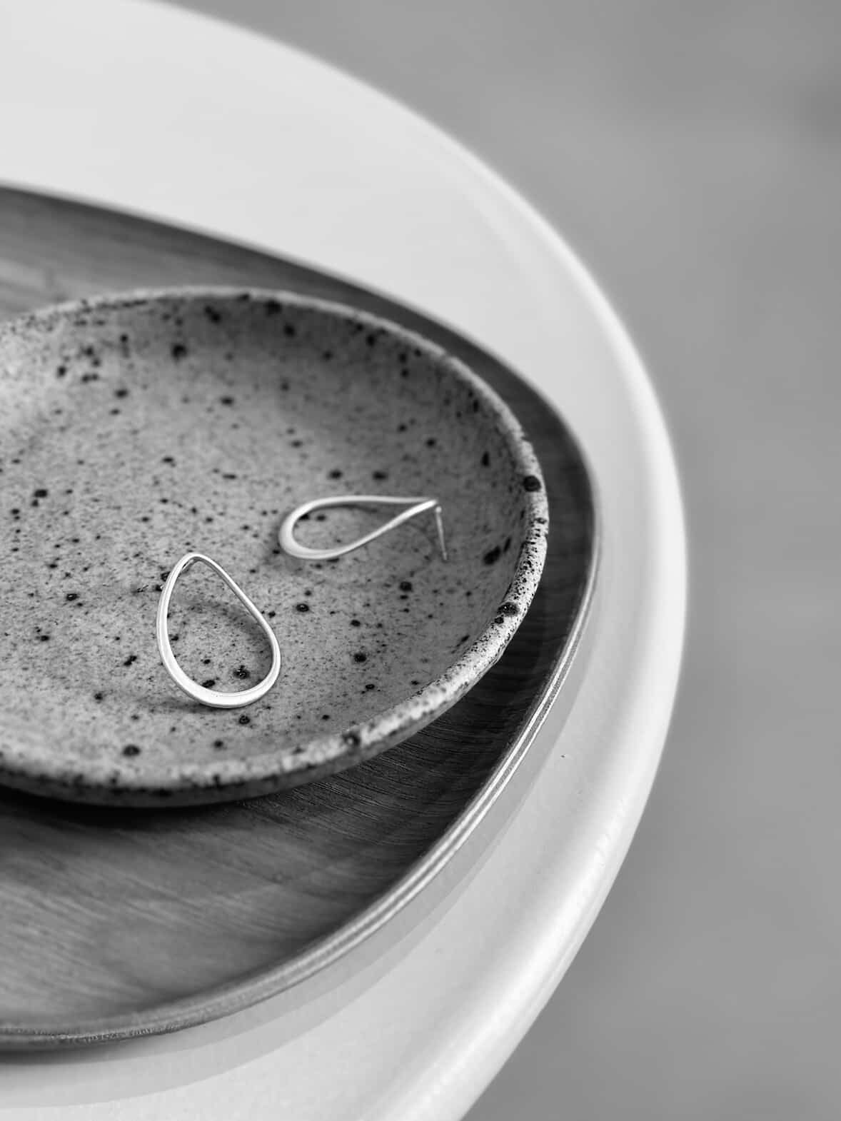 Meander drop earrings 3